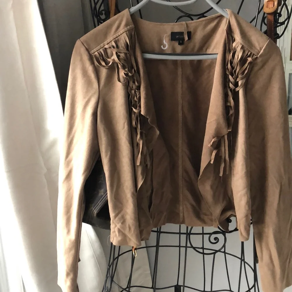 Frayed Jacket - Picture 1 of 4